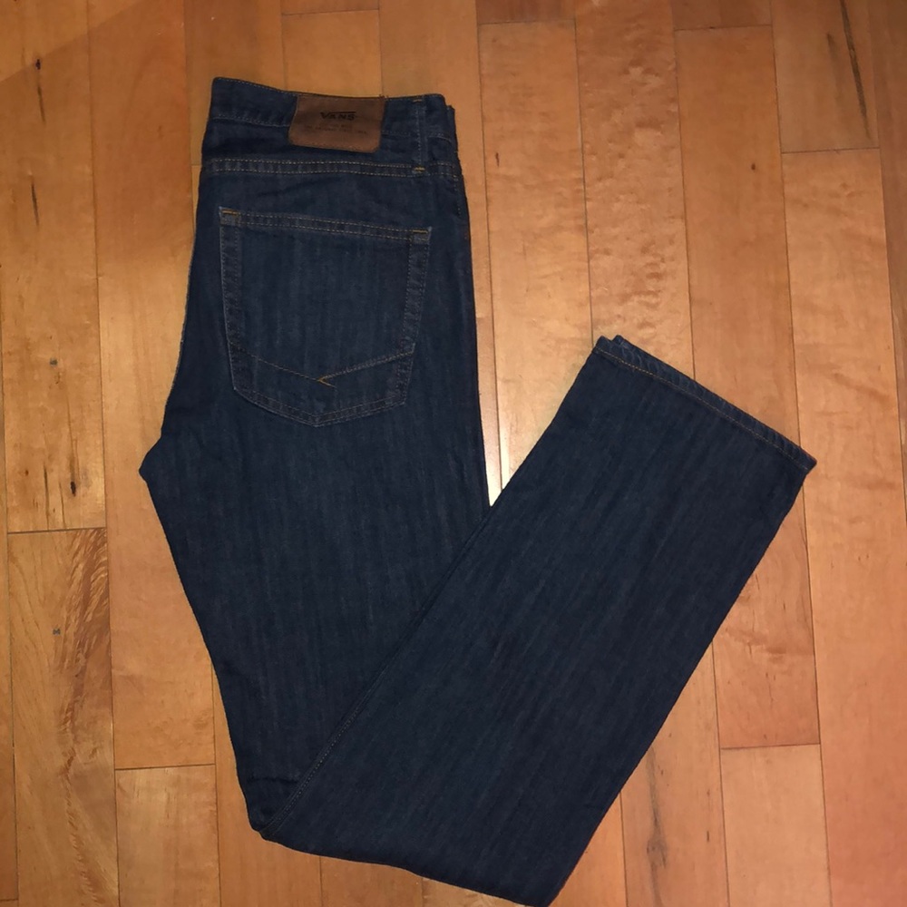 Selling Vans Jeans Slim size 32X34 for men